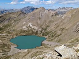 Lacs des Estaris, roc Dolion et retour par Prapic