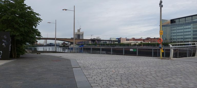 Kingston Bridge, carrying the M8 motorway across the Clyde, is used by 150,000 vehicles daily.

https://en.m.wikipedia.org/wiki/Kingston_Bridge,_Glasgow