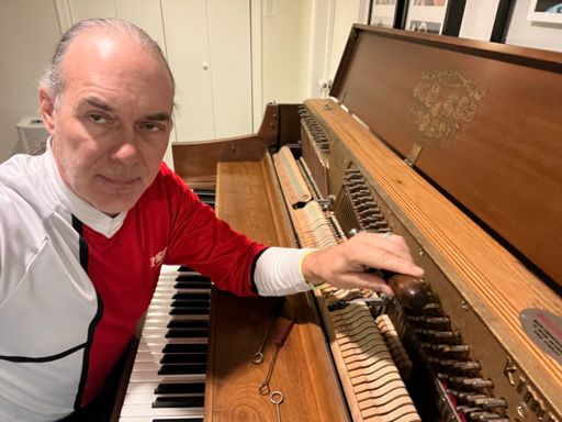 Tuning this piano so someone can sing a song #scavhunt