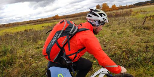 Непривычно Леху видеть с рюкзаком)