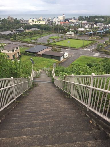 This is the evacuation stairs in case of tsunami. Up to 37m. And it is possible to climb more a bit farer.