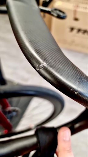 ᕮ᙭ᕼ¡ᗷ¡T: A crack #1