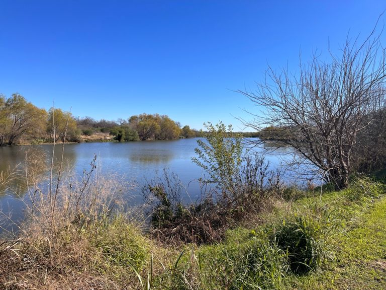 Mission Road to Elmendorf | Stravaでの31.6 mi サイクリングルート