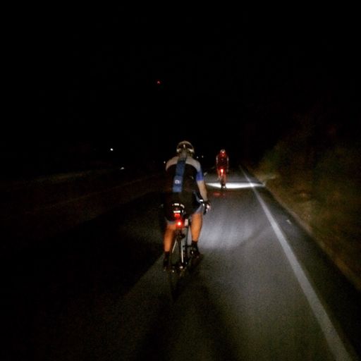 ...daleko u noć, odlazimo...