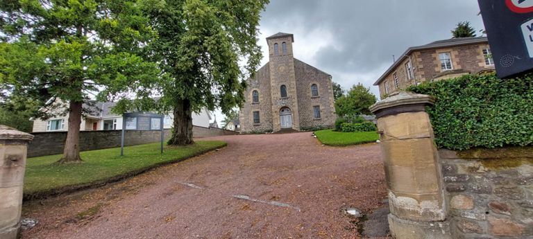 Abbeygreen church of the Free CofS, Lesmahagow.  https://www.abbeygreen.org.uk/  & https://en.wikipedia.org/wiki/Abbeygreen_Church