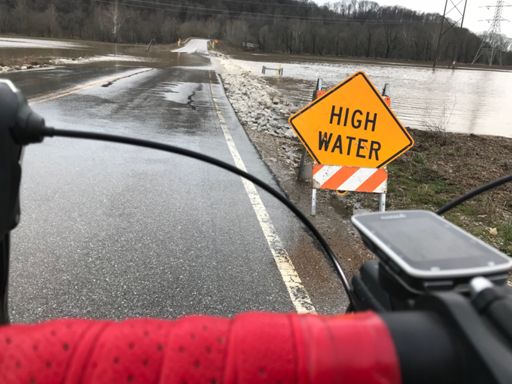 This became an all too familiar scene today! Think I had to ride through standing water 8 times. Once nearly all the way to my knees (yea I know, I need to treat the bike better!)