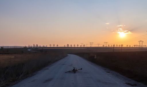 The most beautiful morning, because you can’t photograph wind. 

Really a rad ride though, making sure that the route of the second loop of the @BenkyRides spring ride is all rideable, which it is even though it gets quite climby (and viewsy too). I hope to see a lot of friendly faces on 1 September for an 80 or 160km ride, follow @benkyrides for more details. 

#WYMTM #groad #foreverclimbing #kevinadventures
