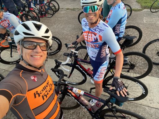 Two Cervelo R3’s same year same kit 😊