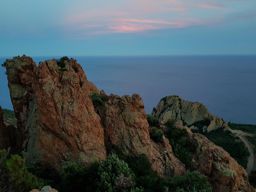 Pic du cap Roux au soleil couchant