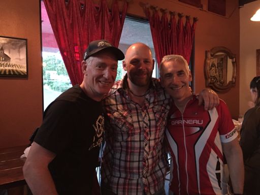 The Big man makes it in time for a cold one..
Thanks for coming Brett.