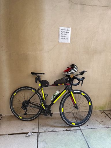 Front desk people told me to park my bike here ... wonder if anyone tried to rent it while I was at the writing workshop?!