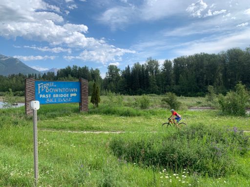 End of a short ride and heading back to town.