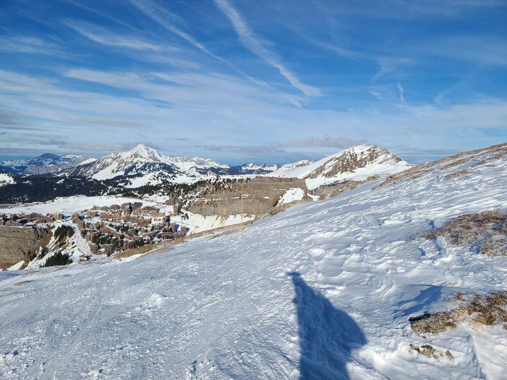 Double-click to expand Avoriaz Skinning — photo 2