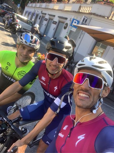 Qui eravamo fermi ad un bar non male a Frascati!