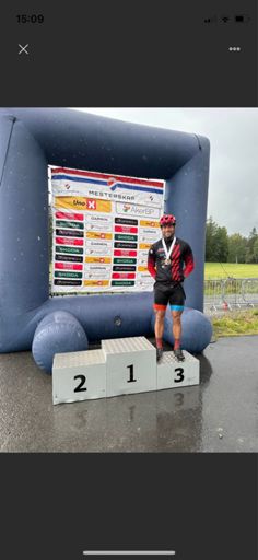 Kom for seint til premieutdelinga da, så ble alene på pallen 🤣