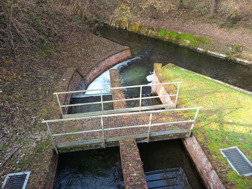 ROGGIA MOLINARA, SEMPRE BELLO VEDERE QUESTA OPERA IDRAULICA