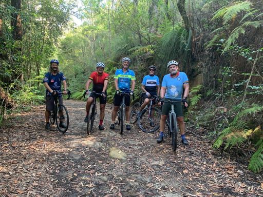 Lady Carington Drive.  Courtesy of Chris