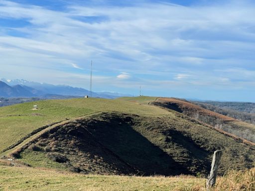 les antennes de Miramont, très beau panorama à 360°. 