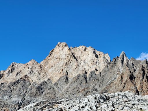 view of the peak from Humphreys Basin
