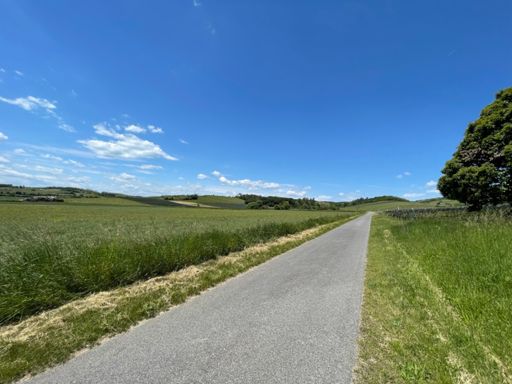 szép vidék és nincsen messze sem