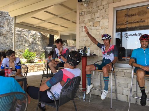 Ho alzato la mano per chiedere la parola...nessuna allusione.