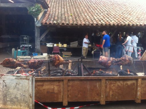 Il vont bien manger les coureurs !