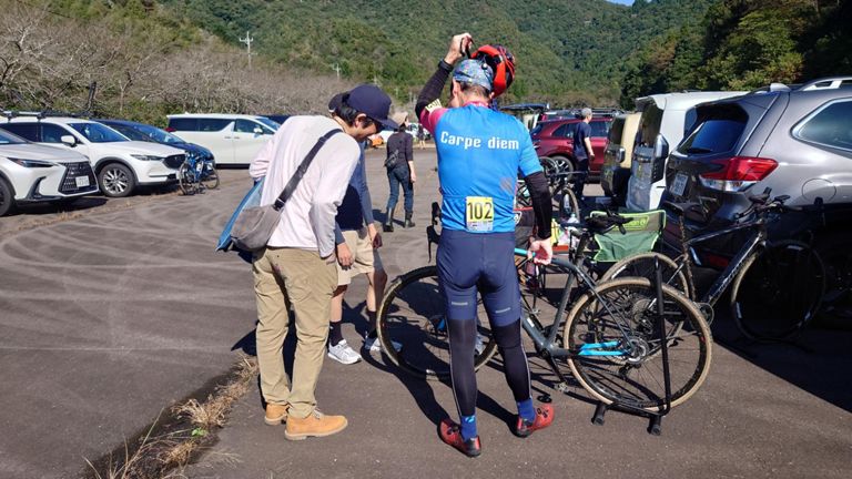 レースを終えた方々と応援しに来たA川くん。　今日はQOM取りまくりのm井さんも久々に会えました。