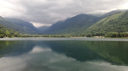 De toute façon, ceux qui partent en vacances c'est ceux qui sont pas bien chez eux, et puis c'est tout !!!