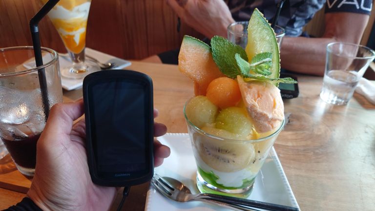 マンゴーパフェをこの間食べたので、今日は通年食べられるからと食べたことがなかったメロンパフェを注文♪メロン美味し😋