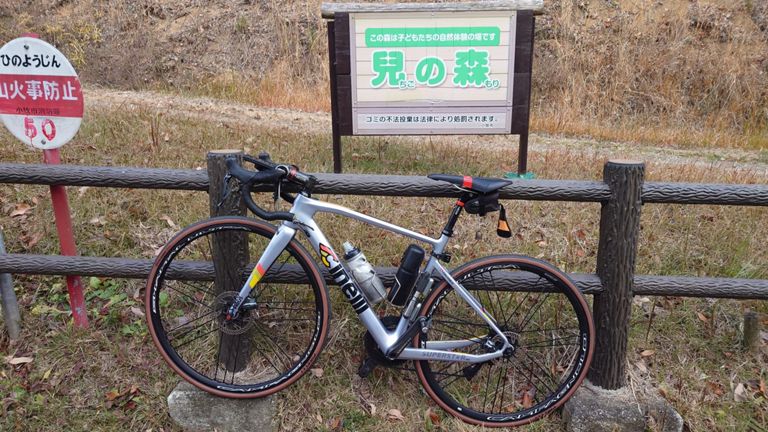 ちょっと遅くなりましたが、今年も兒の森からスタート！ そういえばこの間ロングライド用ホイールセットからこの時期用のホイールセットに換装して始めて走ったかも?