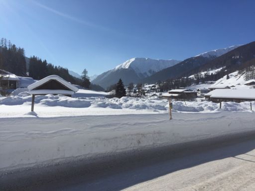 Sertigerstrasse bei Frauenkirch