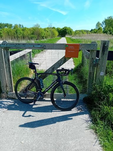 Verboden toegang ivm broedseizoen. 🤔