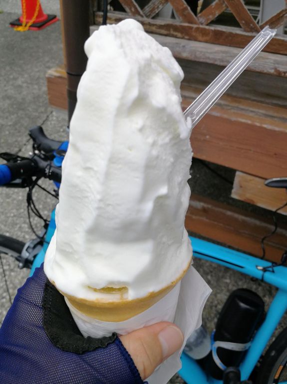 普通に1本食べたくらいで、まだこの大きさ！