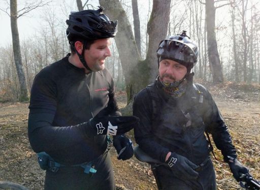 Nakon strmog uspona dečki isparavaju na jako!