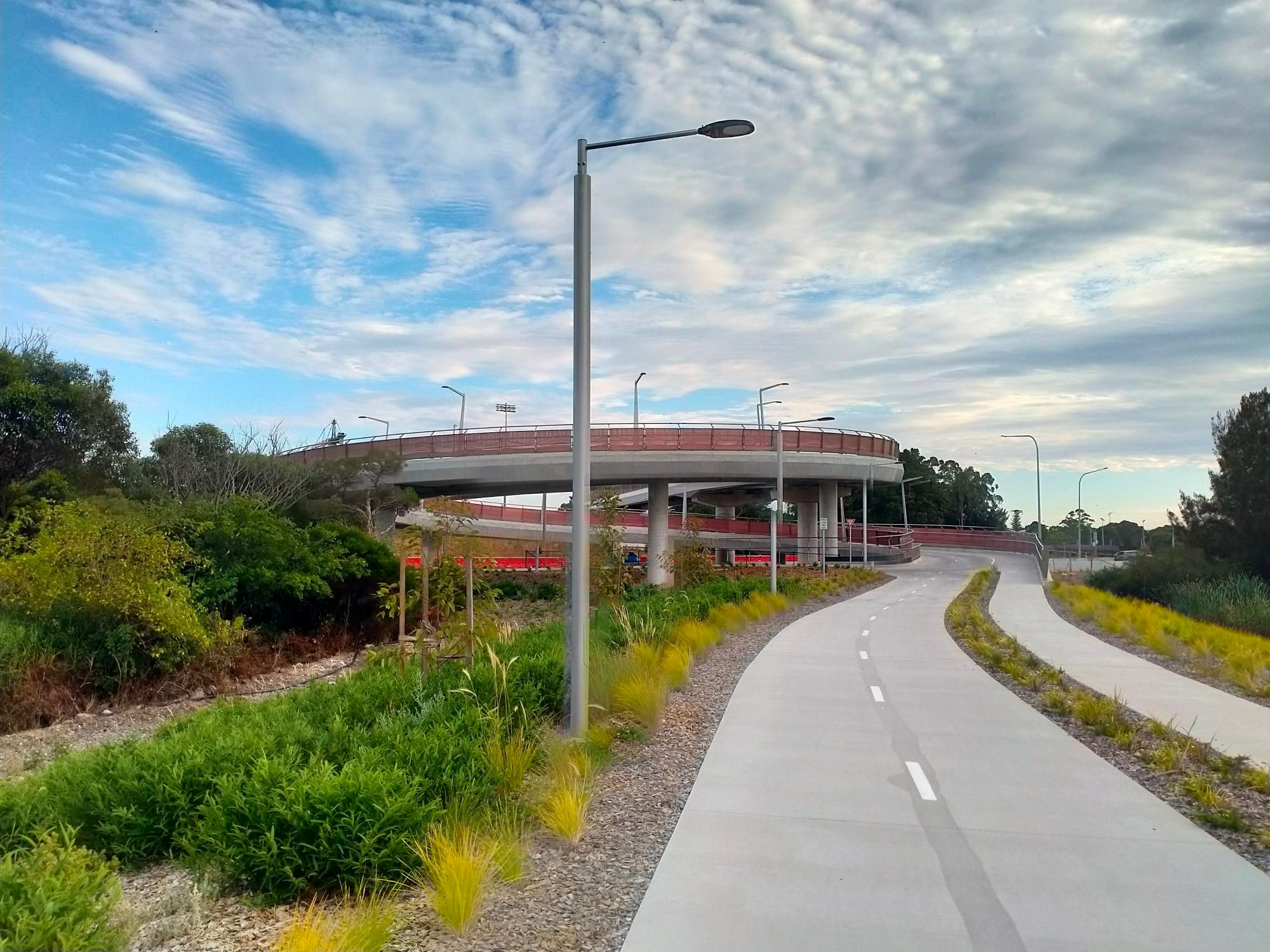 This is a spiral ramp leading up to the bridge which runs across the President Ave to the other side. 