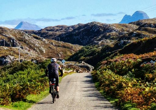 Forgot what flat roads looks like.. views take your mind off gradients. Just loving this area. Pleased not hauling panniers around.
