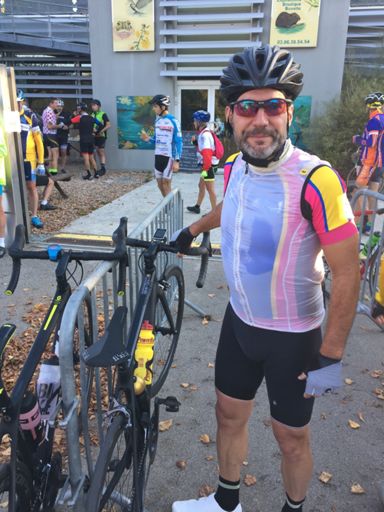 Mon Derny au ravito ! Il est un peu en sueur, pourtant, il a fait des efforts limités auj 😂