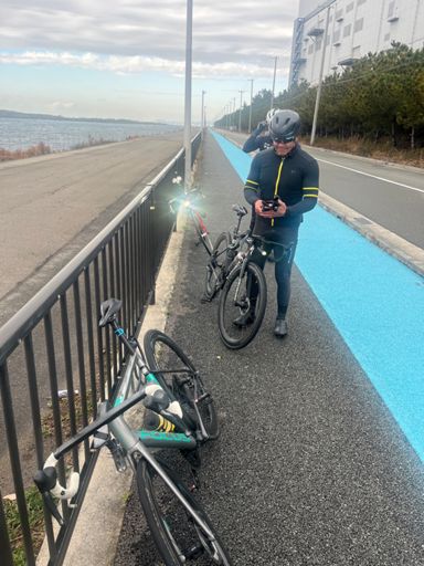 爆風の中パンク修理🧑‍🔧
電ポンがシェイクダウンできました。