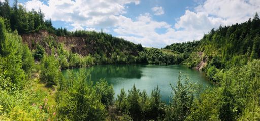 Hahnenkammsee. Einer der wahrscheinlich schönsten Seen, von denen man niemals gehört hat. Leider ohne Badestelle.