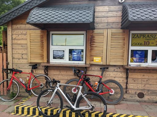 Płatność za lody przyjmowana jest gotówką, Blikiem i w naturze