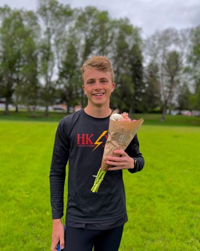 first time ever winning flowers! that’s kinda cool :)