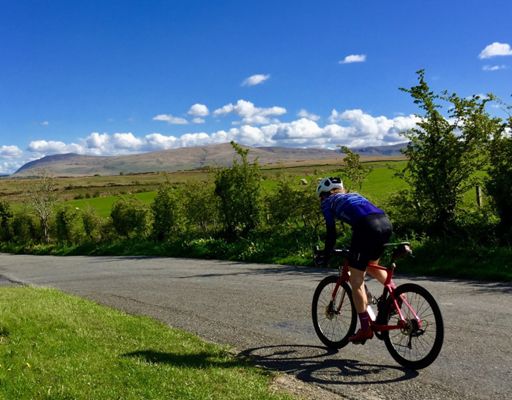 Blue sky made an appearance and there was a bit of heat in the sun this afternoon. I might be able to ditch the arm warmers soon!
.
.
.
.
#Cumbria #CaldbeckCommon #LakeDistrict #NationalPark #NorthernFells #Summer #BlueSky @lussobike #BrandAmbassador #MadeInManchester #CyclingKit #RideWithStyle #OutsideIsFree #ActiveTravel #FromWhereIRide #RoadsLikeThese #Cycling #RideBikes #LanesNotLaps #LifeBehindBars #CyclingLife #CyclingAddict #CyclistsOfInstagram #BeardedCyclist @wahoofitnessofficial #Wahooligan #CyclingSelfie #SelfieGameStrong @ribble_cycles #MyRibble #DiscBrakes #Tubeless