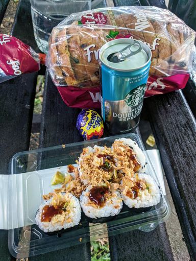 Today's supermarket lunch haul. Never thought of it before, but sushi is a pretty ideal mid-ride meal. Creme eggs not so much! 🙃