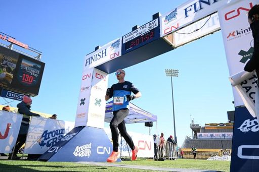 I would like to pretend that is me finishing a marathon in 2:07, but alas it is not.  Still an amazing day out!