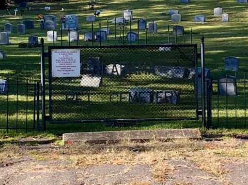 Alabama pet cemetery, second passing, first was at 3am in a heavy fog in a whole lot of dark.