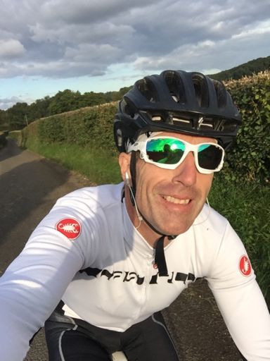 Sun on me face, wind in me hair!