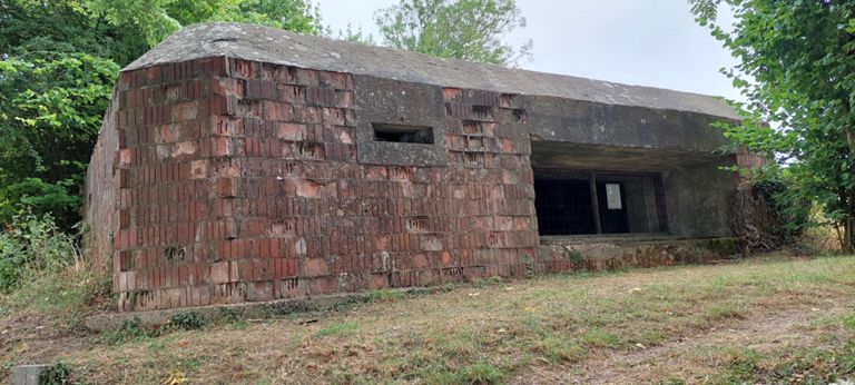 Pill box type FW3/28 by Crofton Pumping Station.  Type 28 pillbox: http://www.pillbox-study-group.org.uk/types-of-pillbox/type-28-pillbox/