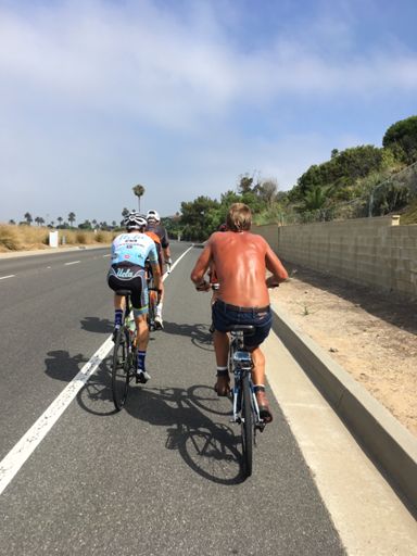 Shirtless Keith on his 1x in work boots.
