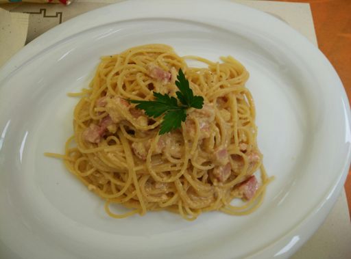 Malcesine a špagety carbonara , tiramisu a pak exkurze hradu :)