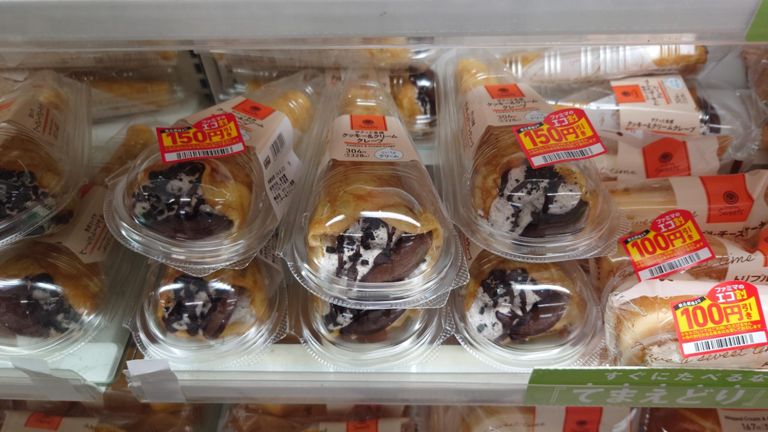 買おうかと思ったけど、そういえばつい先日、ウチの会社の隣のアウトレットを買ったんだった。